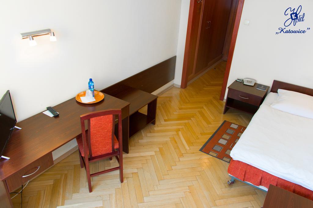 Hotel Katowice Economy Екстериор снимка