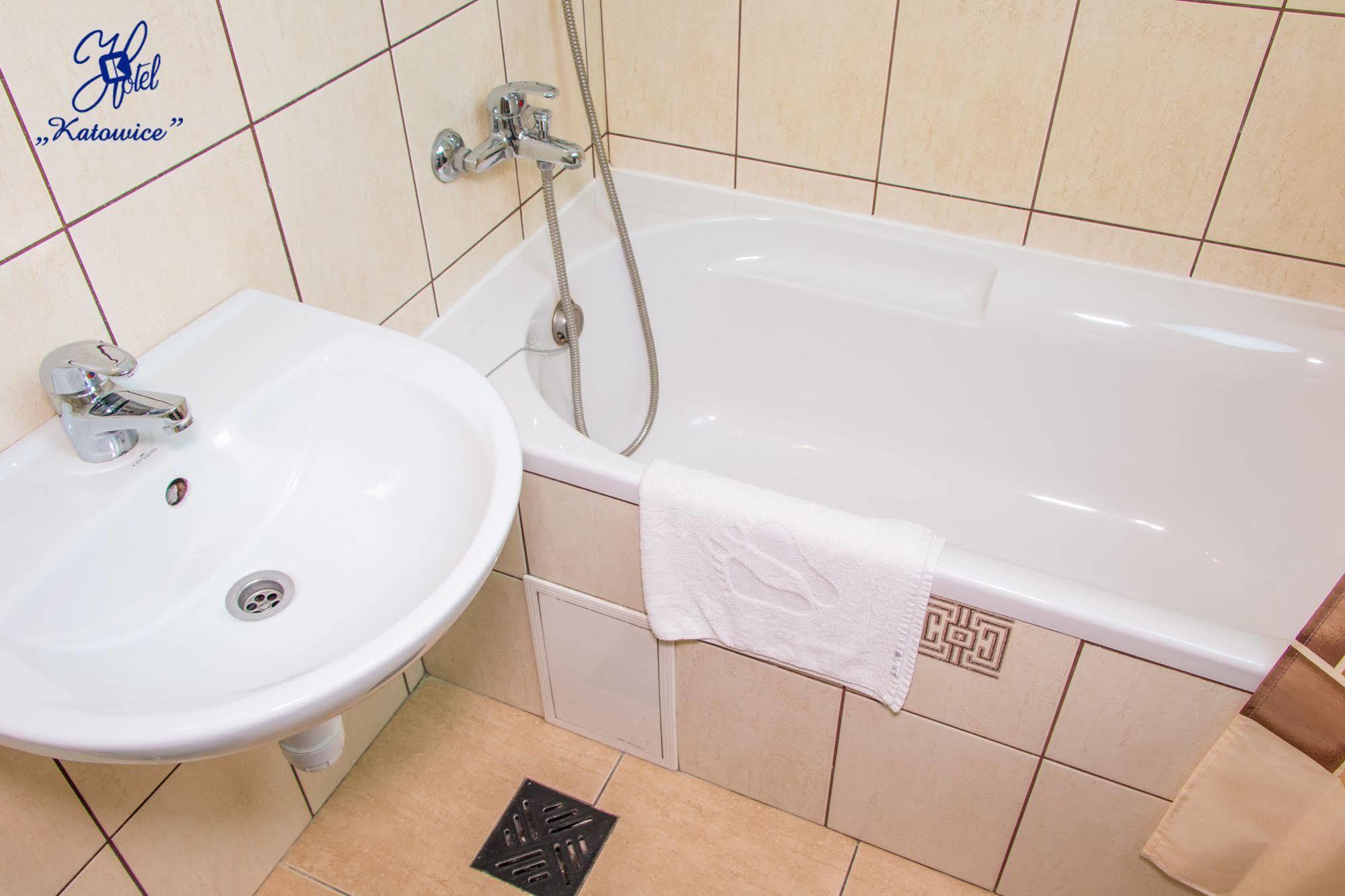 Hotel Katowice Economy Екстериор снимка